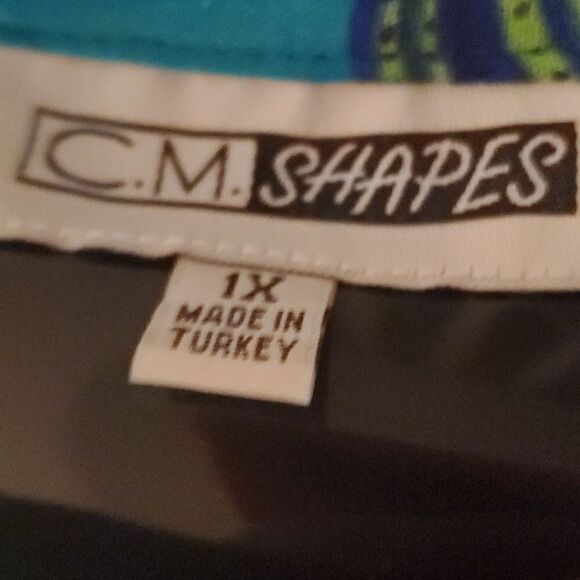 CM Shapes woman sleeveless tunics - Picture 2 of 8